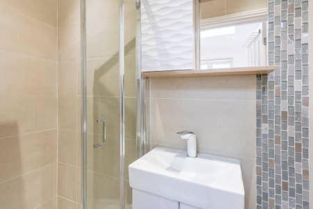 Apartment Modern Flat- Camden Town King's Cross Zone 1